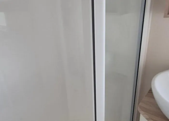 Willow By The Waves * Redcar